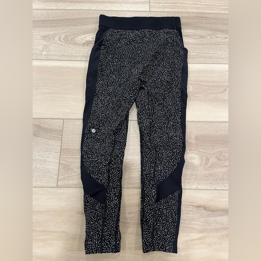 Lululemon Box It Out Tight Night View White Black Women’s‎ Size 8
